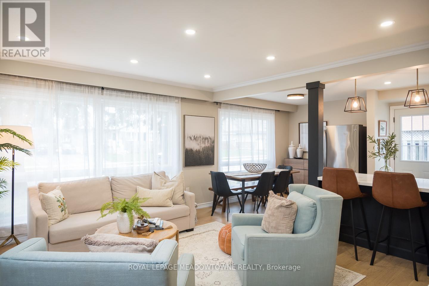 












137 WAKEFIELD ROAD

,
Milton,




Ontario
L9T2L7

