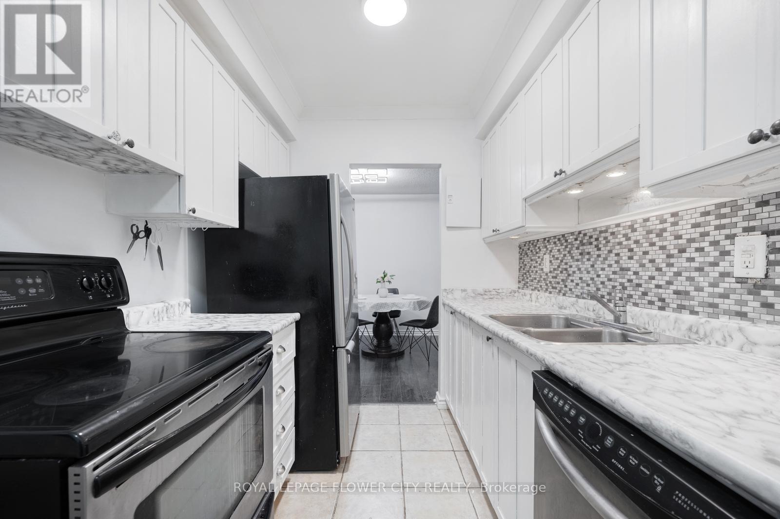 












207 - 1615 BLOOR STREET

,
Mississauga,




Ontario
L4X1S2

