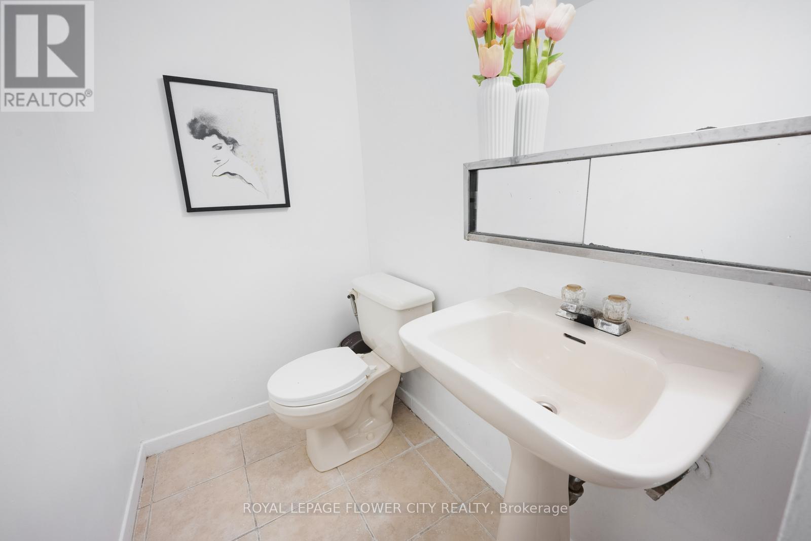 












207 - 1615 BLOOR STREET

,
Mississauga,




Ontario
L4X1S2


