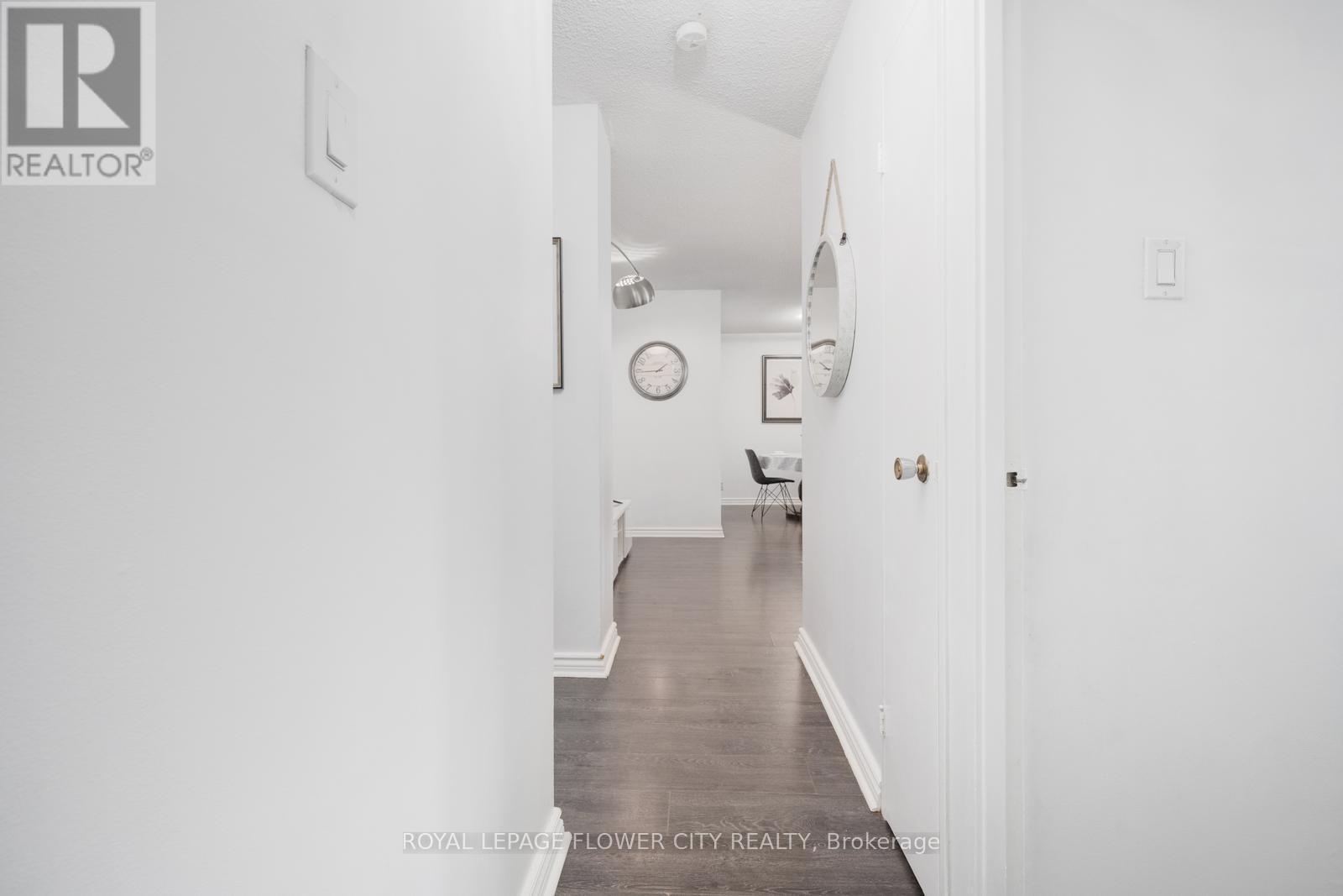 












207 - 1615 BLOOR STREET

,
Mississauga,




Ontario
L4X1S2

