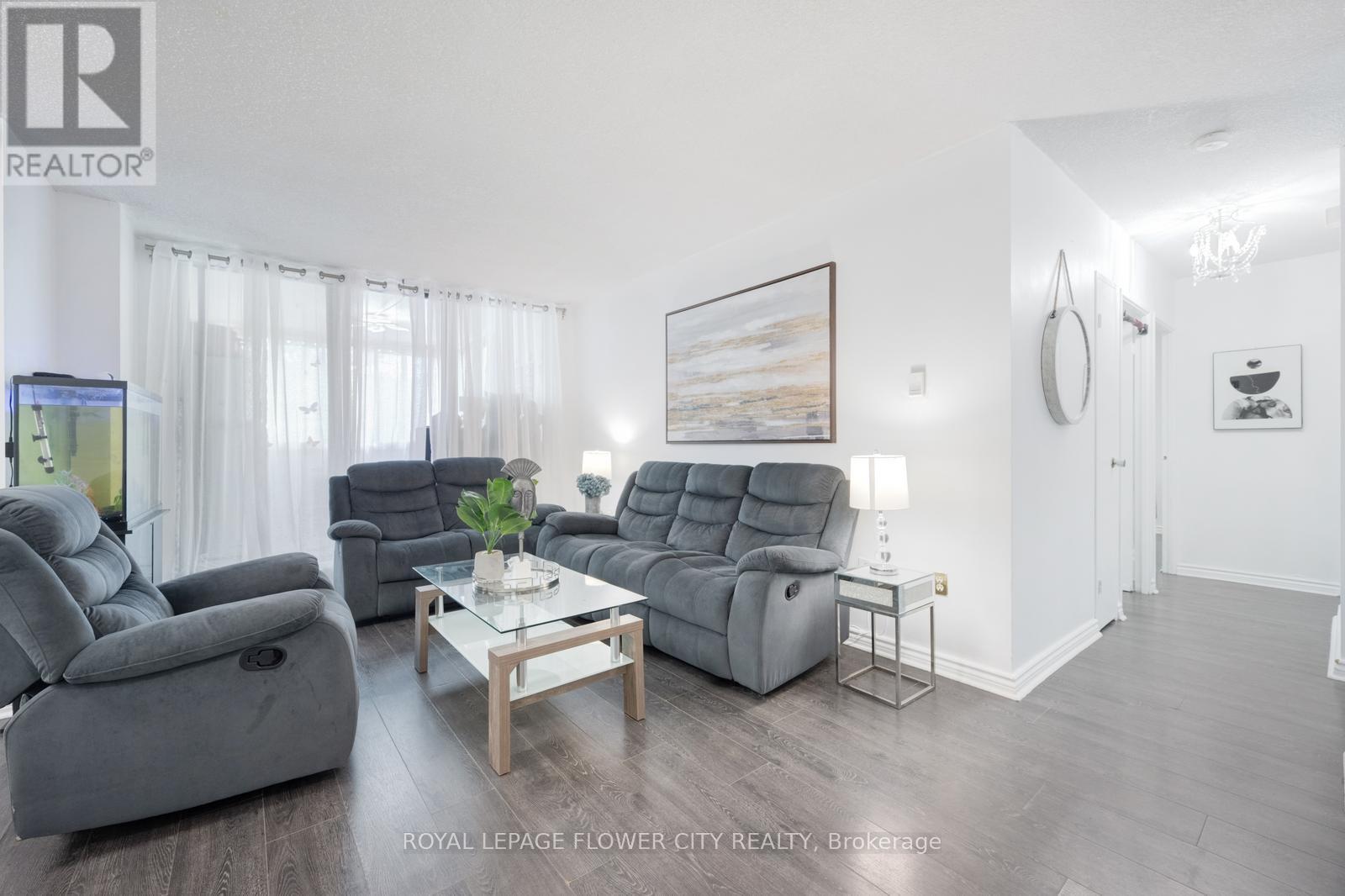 












207 - 1615 BLOOR STREET

,
Mississauga,




Ontario
L4X1S2

