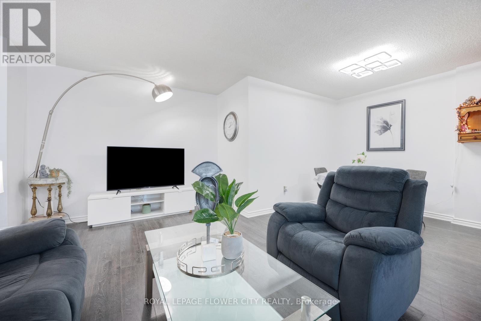 












207 - 1615 BLOOR STREET

,
Mississauga,




Ontario
L4X1S2

