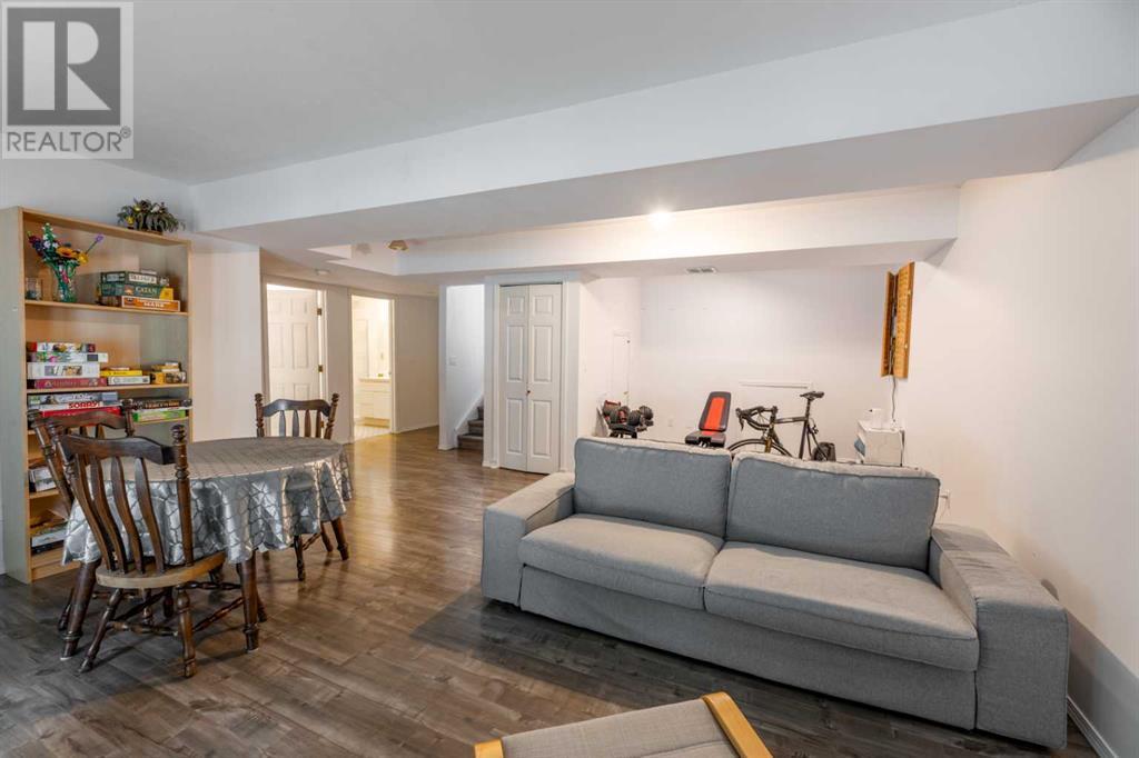 












141 Rispler Way

,
Hinton,




Alberta
T7V1L7

