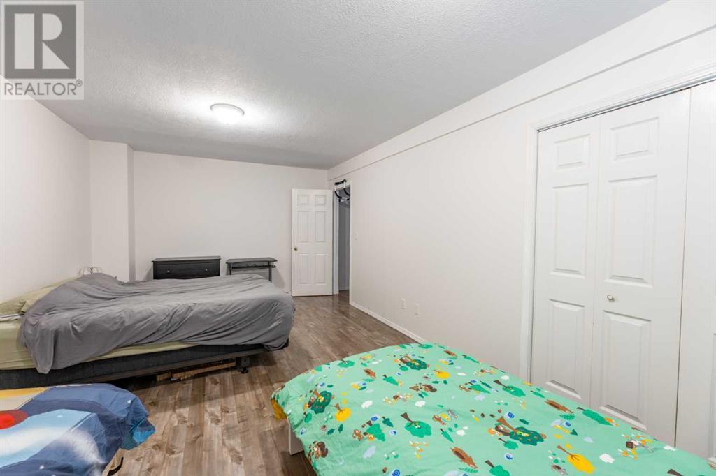 












141 Rispler Way

,
Hinton,




Alberta
T7V1L7

