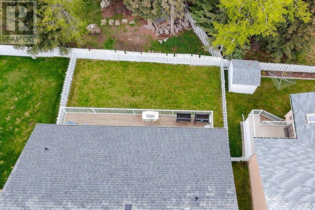 












141 Rispler Way

,
Hinton,




Alberta
T7V1L7

