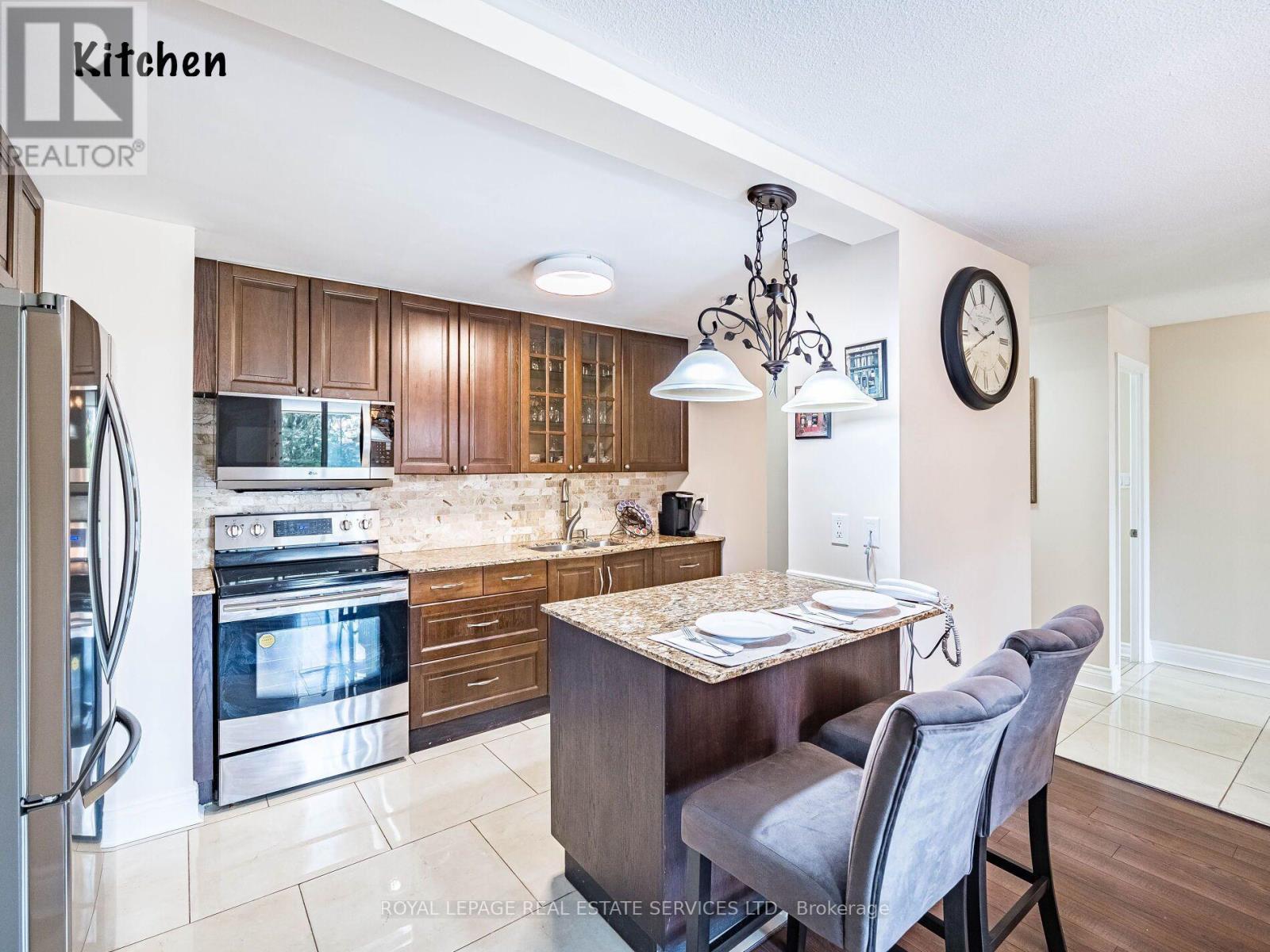 












203 - 1300 MISSISSAUGA VALLEY BOULEVARD

,
Mississauga,




Ontario
L5A3S8

