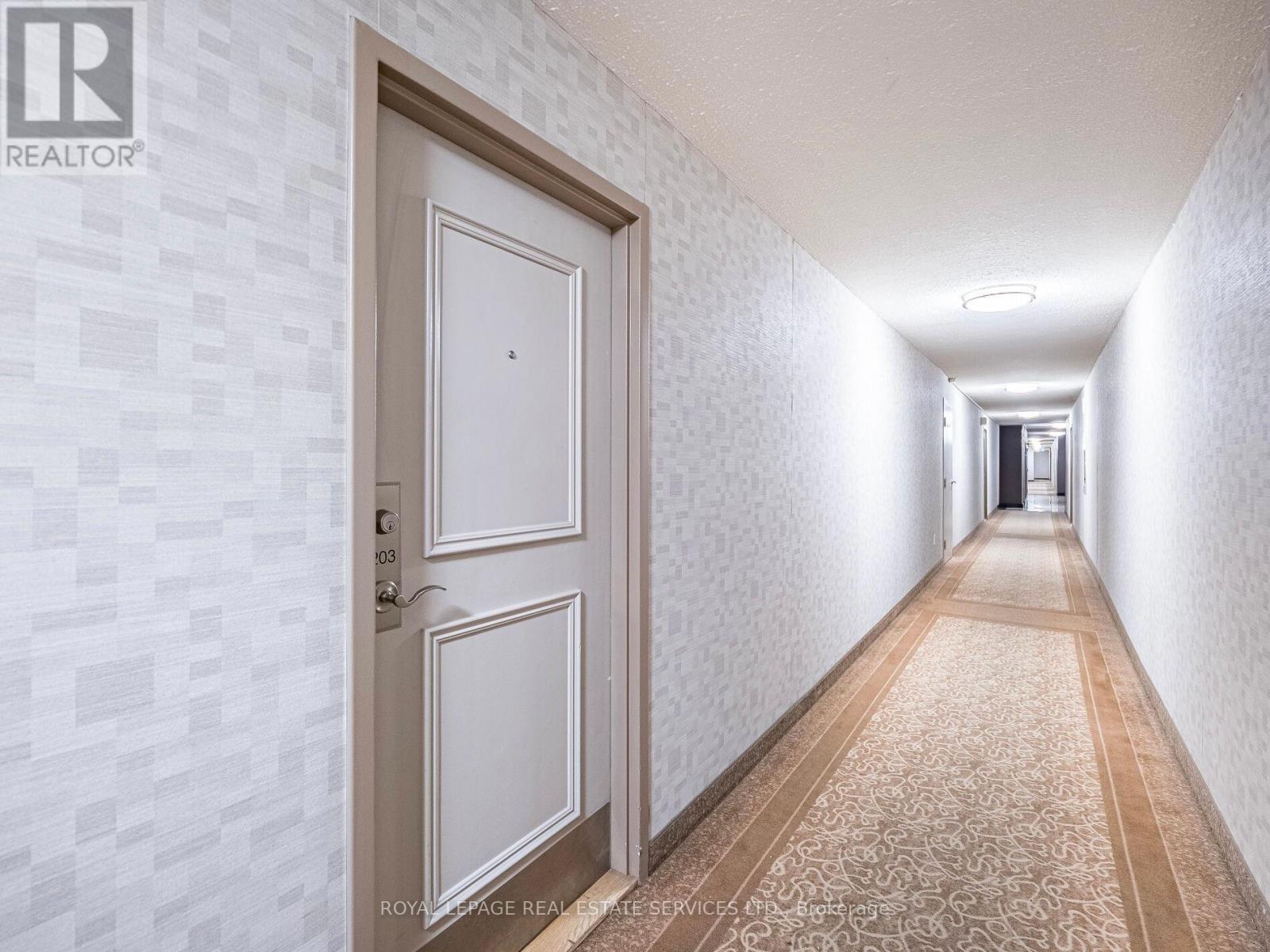 












203 - 1300 MISSISSAUGA VALLEY BOULEVARD

,
Mississauga,




Ontario
L5A3S8


