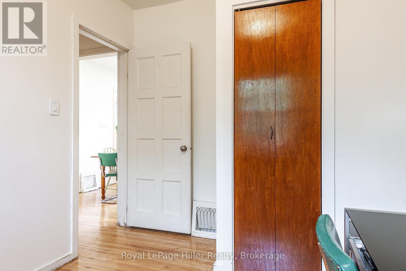 












35 RANKIN STREET

,
Stratford,




Ontario
N5A6H8

