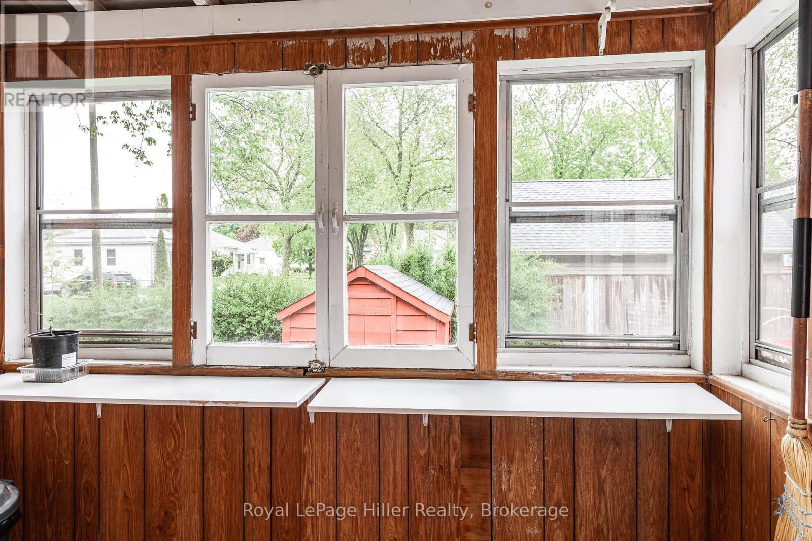 












35 RANKIN STREET

,
Stratford,




Ontario
N5A6H8

