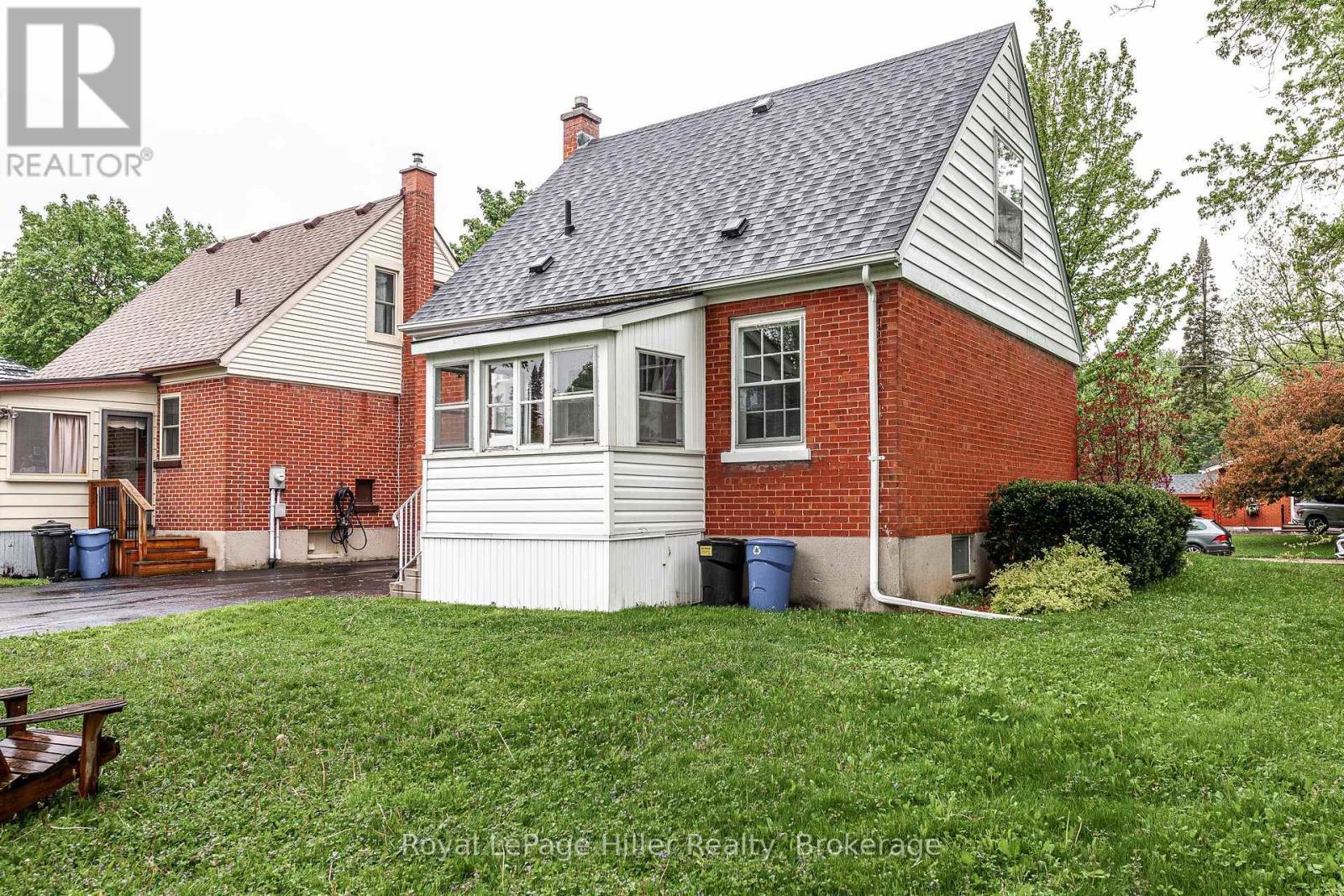 












35 RANKIN STREET

,
Stratford,




Ontario
N5A6H8

