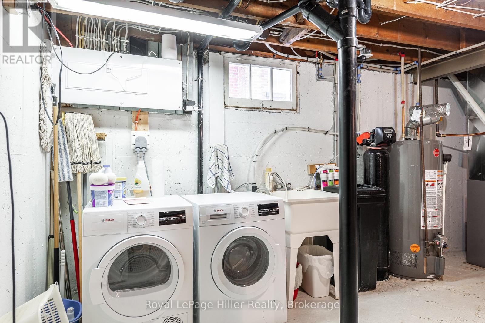












35 RANKIN STREET

,
Stratford,




Ontario
N5A6H8

