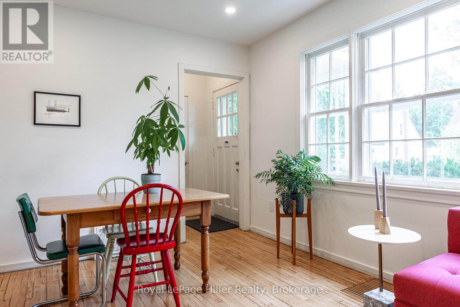 












35 RANKIN STREET

,
Stratford,




Ontario
N5A6H8

