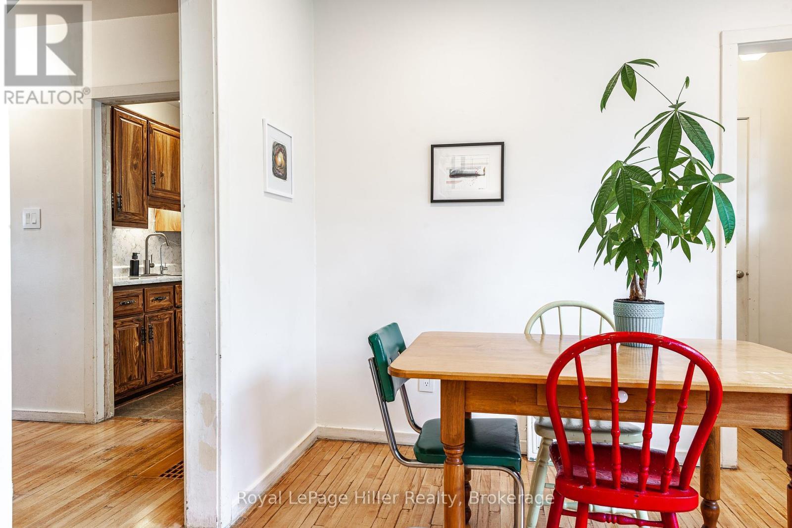 












35 RANKIN STREET

,
Stratford,




Ontario
N5A6H8


