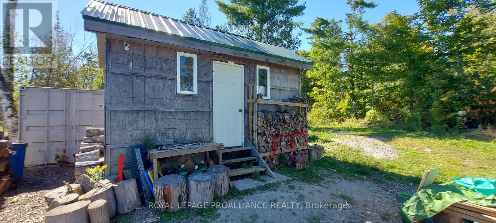 












812 CLEVELAND ROAD

,
Tudor and Cashel (Tudor Ward),




Ontario
K0K1Y0

