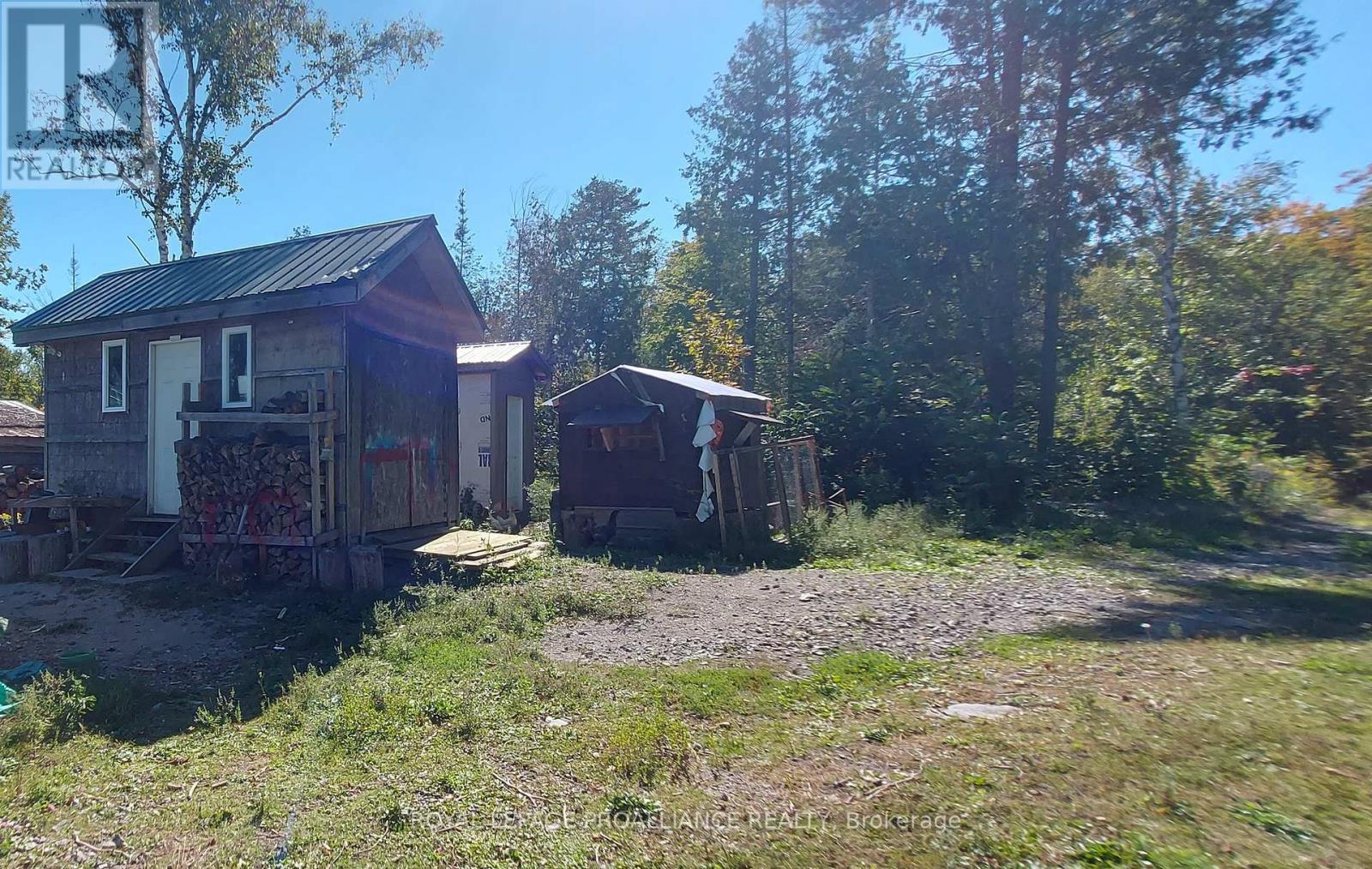 












812 CLEVELAND ROAD

,
Tudor and Cashel (Tudor Ward),




Ontario
K0K1Y0

