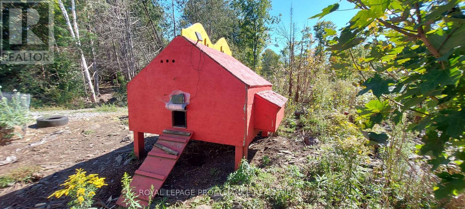 












812 CLEVELAND ROAD

,
Tudor and Cashel (Tudor Ward),




Ontario
K0K1Y0

