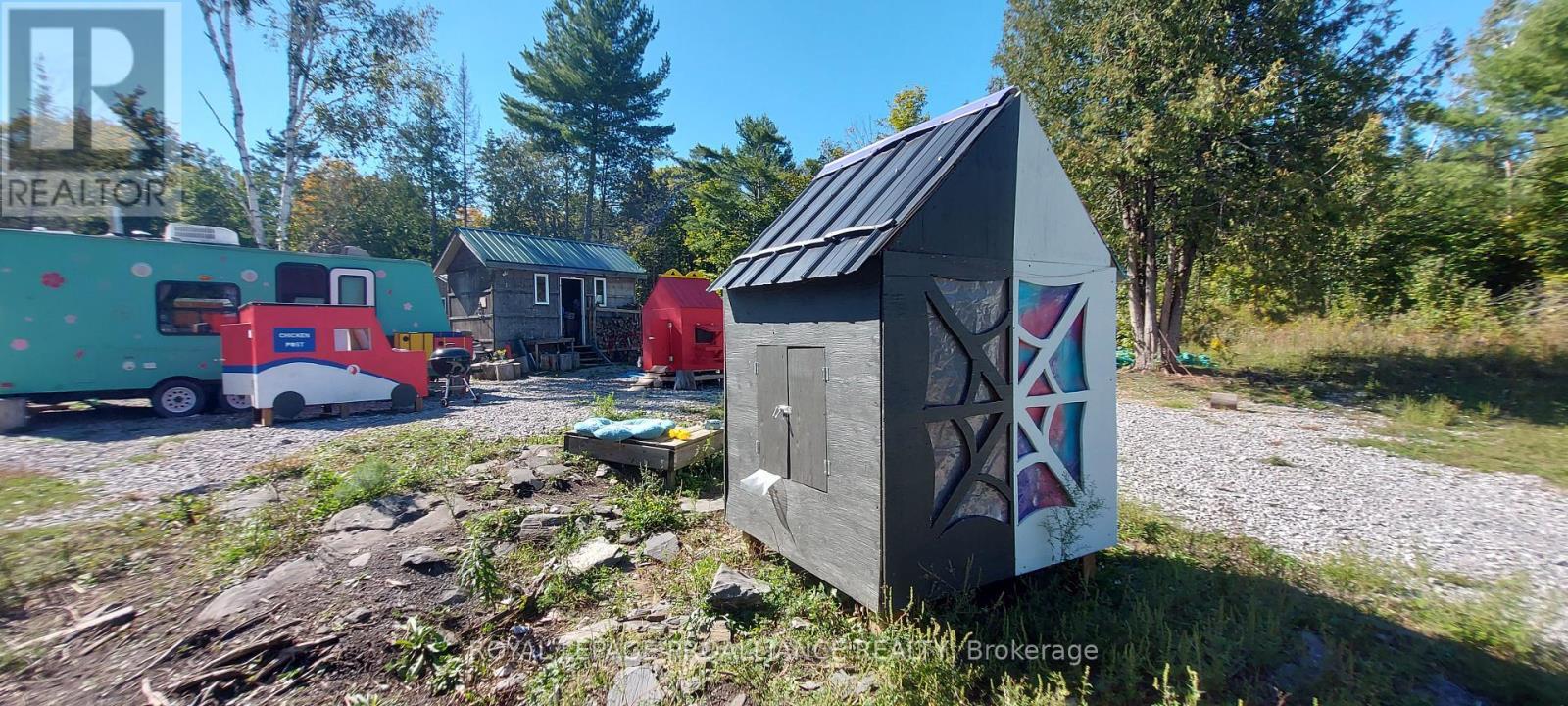 












812 CLEVELAND ROAD

,
Tudor and Cashel (Tudor Ward),




Ontario
K0K1Y0

