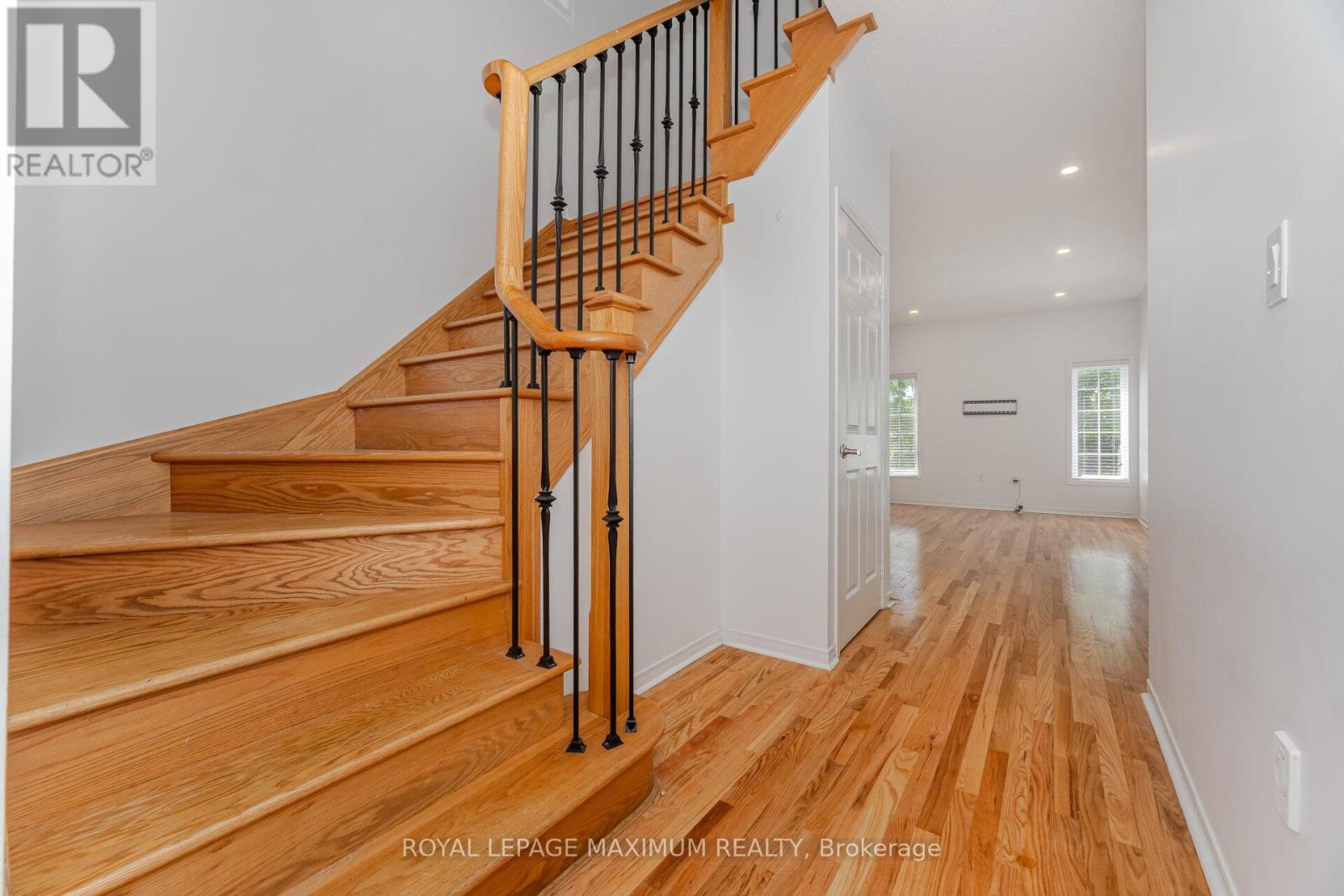 












58 GENTILE CIRCLE

,
Vaughan,




Ontario
L4H1G4

