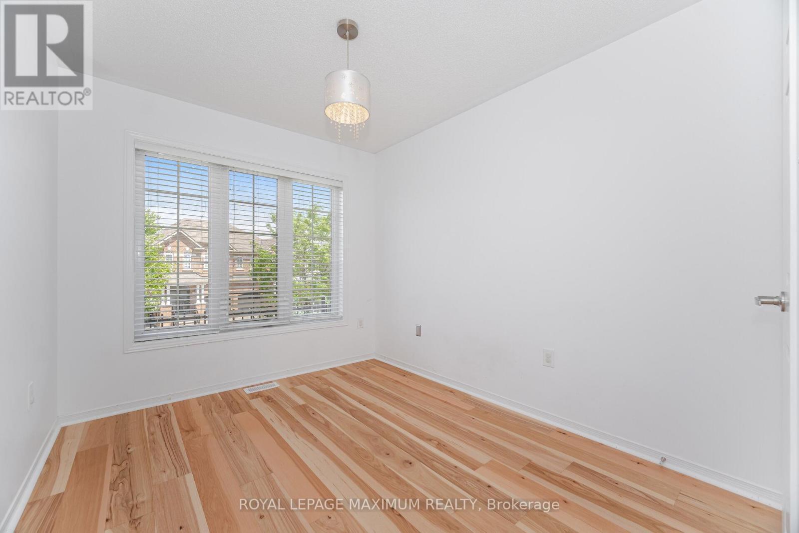 












58 GENTILE CIRCLE

,
Vaughan,




Ontario
L4H1G4

