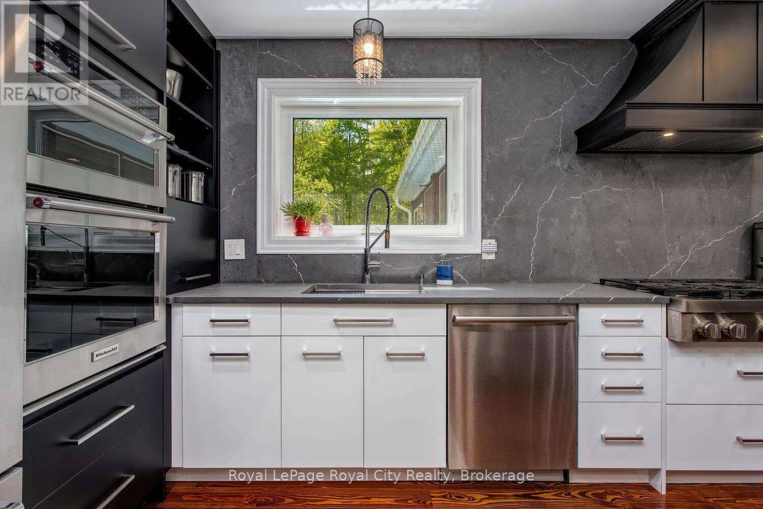 












1158 CONSERVATION ROAD E

,
Milton,




Ontario
L0P1B0

