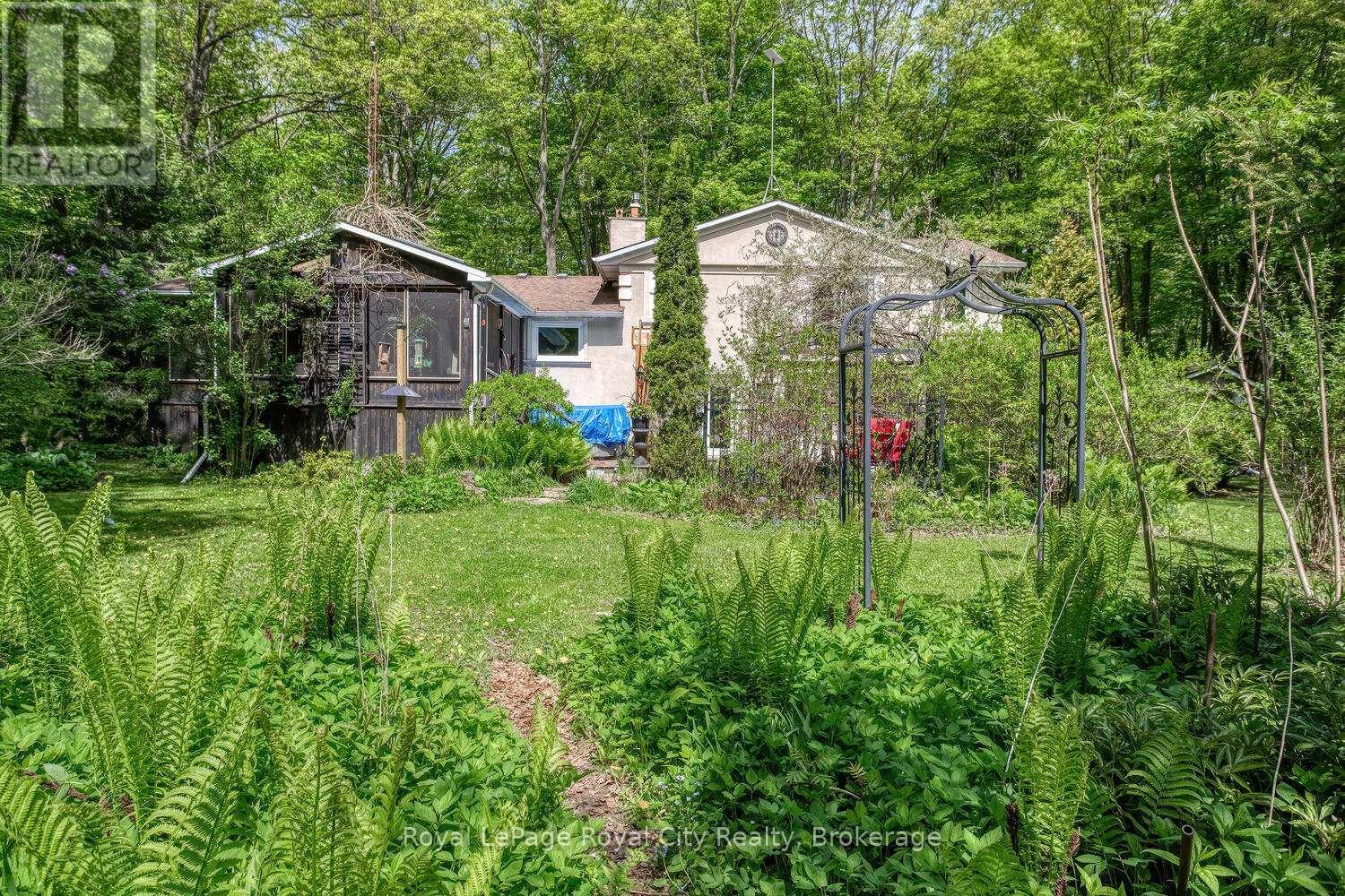 












1158 CONSERVATION ROAD E

,
Milton,




Ontario
L0P1B0

