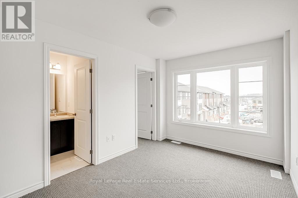 












42 - 461 BLACKBURN DRIVE

,
Brantford,




Ontario
N3T6S8

