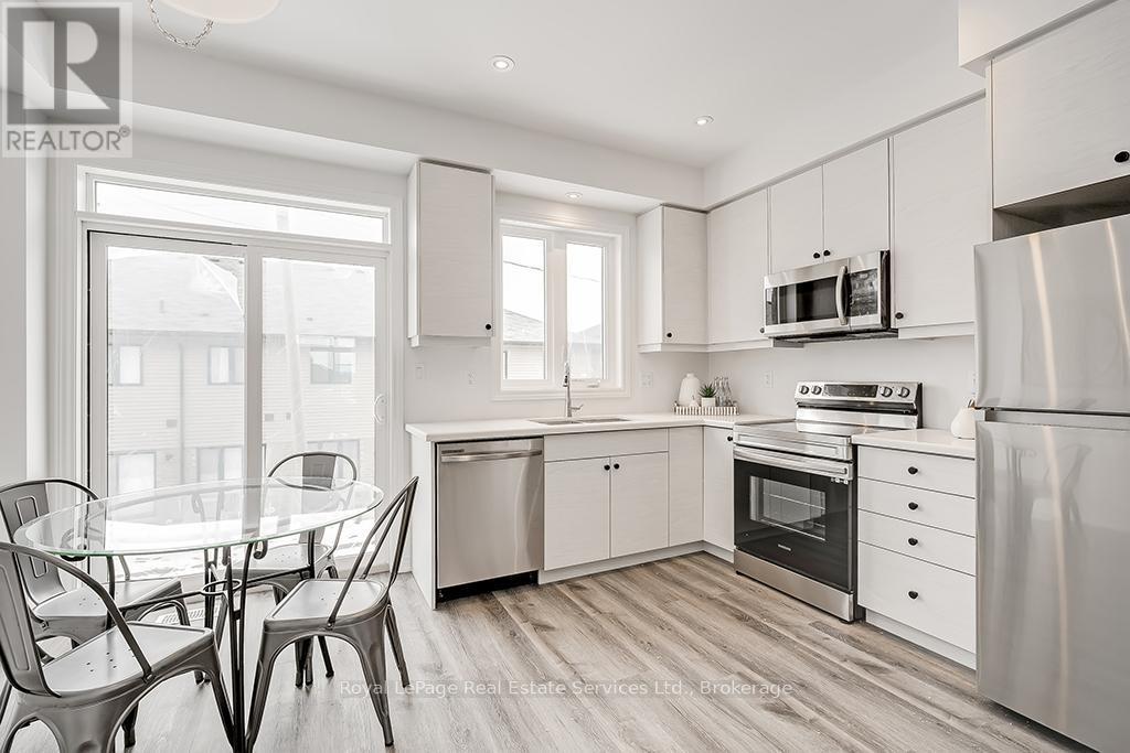 












42 - 461 BLACKBURN DRIVE

,
Brantford,




Ontario
N3T6S8

