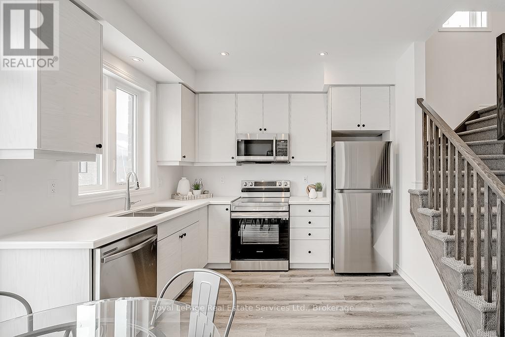 












42 - 461 BLACKBURN DRIVE

,
Brantford,




Ontario
N3T6S8

