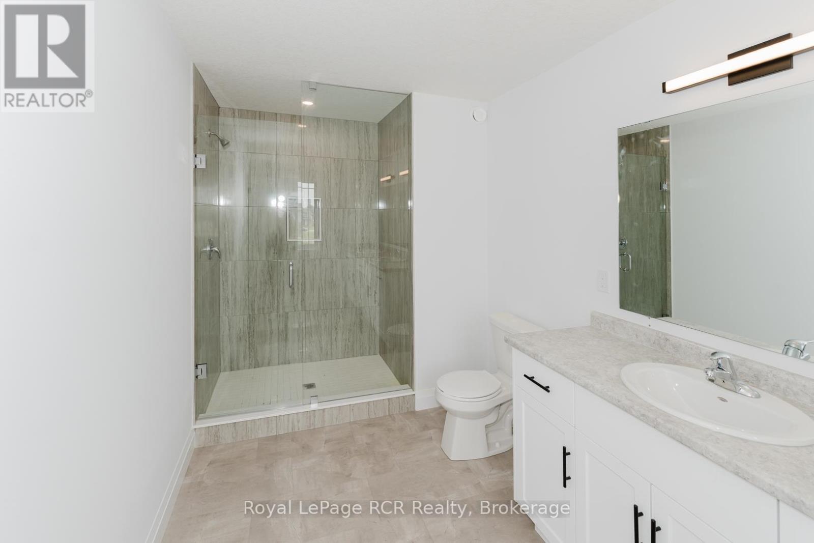 












266 SCHMIDT DRIVE

,
Wellington North (Arthur),




Ontario
N0G1A0


