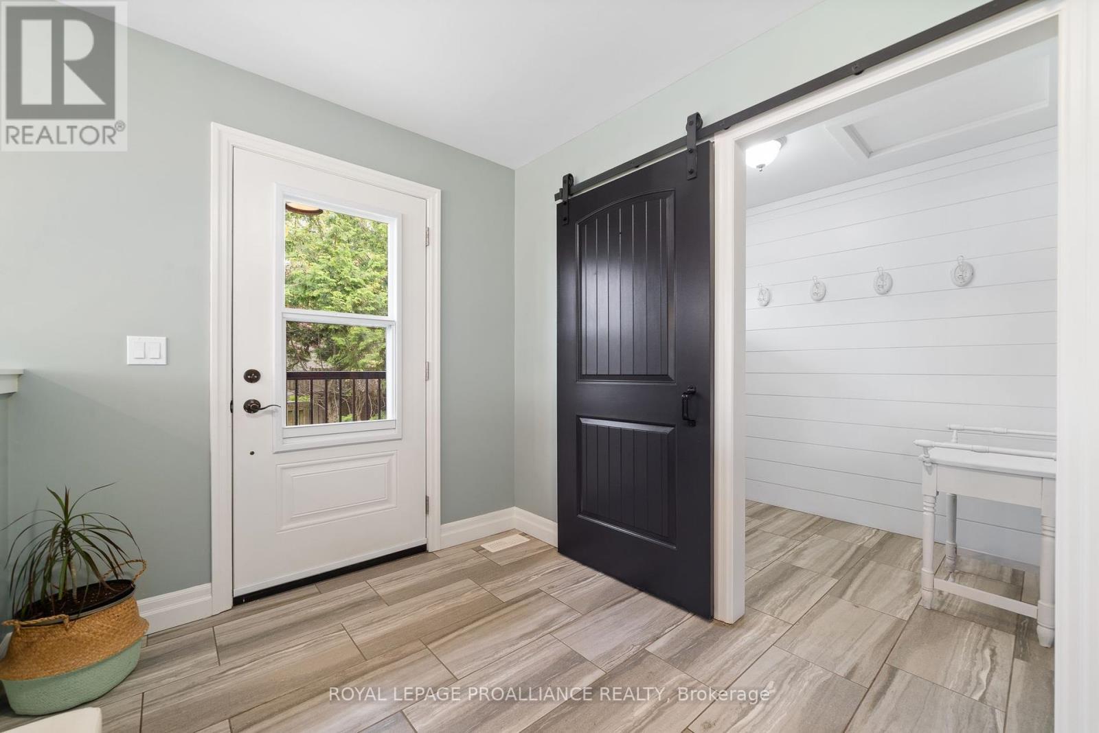 












75 JOHN MEYERS ROAD

,
Quinte West (Sidney Ward),




Ontario
K0K3E0


