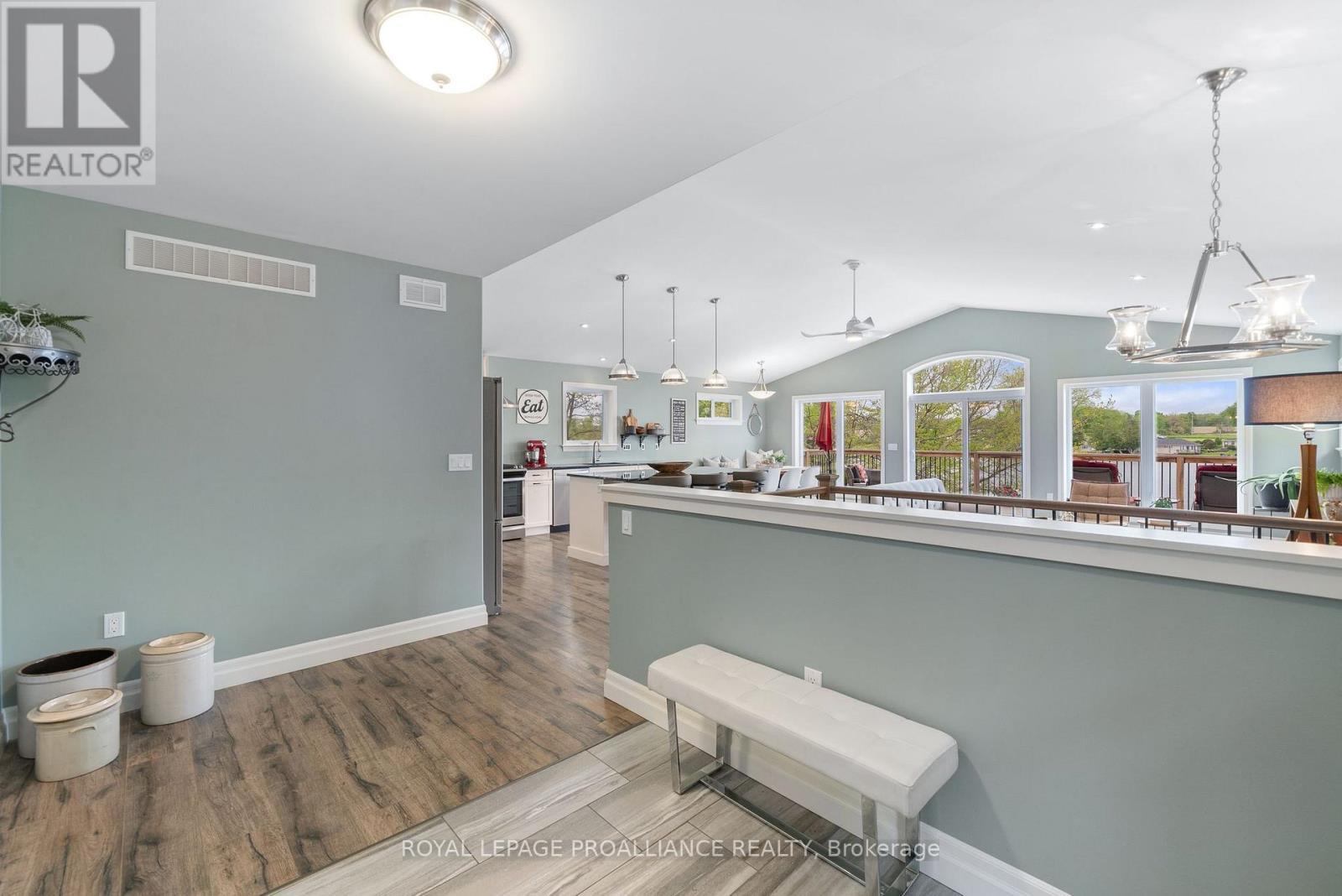 












75 JOHN MEYERS ROAD

,
Quinte West (Sidney Ward),




Ontario
K0K3E0

