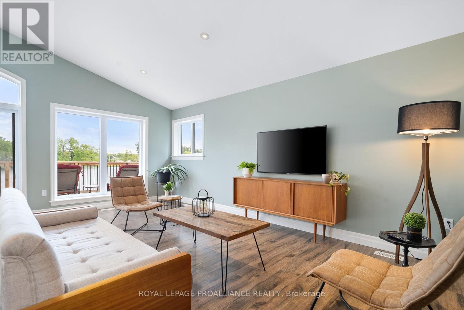 












75 JOHN MEYERS ROAD

,
Quinte West (Sidney Ward),




Ontario
K0K3E0

