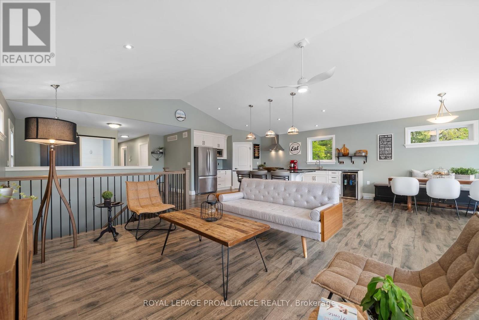 












75 JOHN MEYERS ROAD

,
Quinte West (Sidney Ward),




Ontario
K0K3E0

