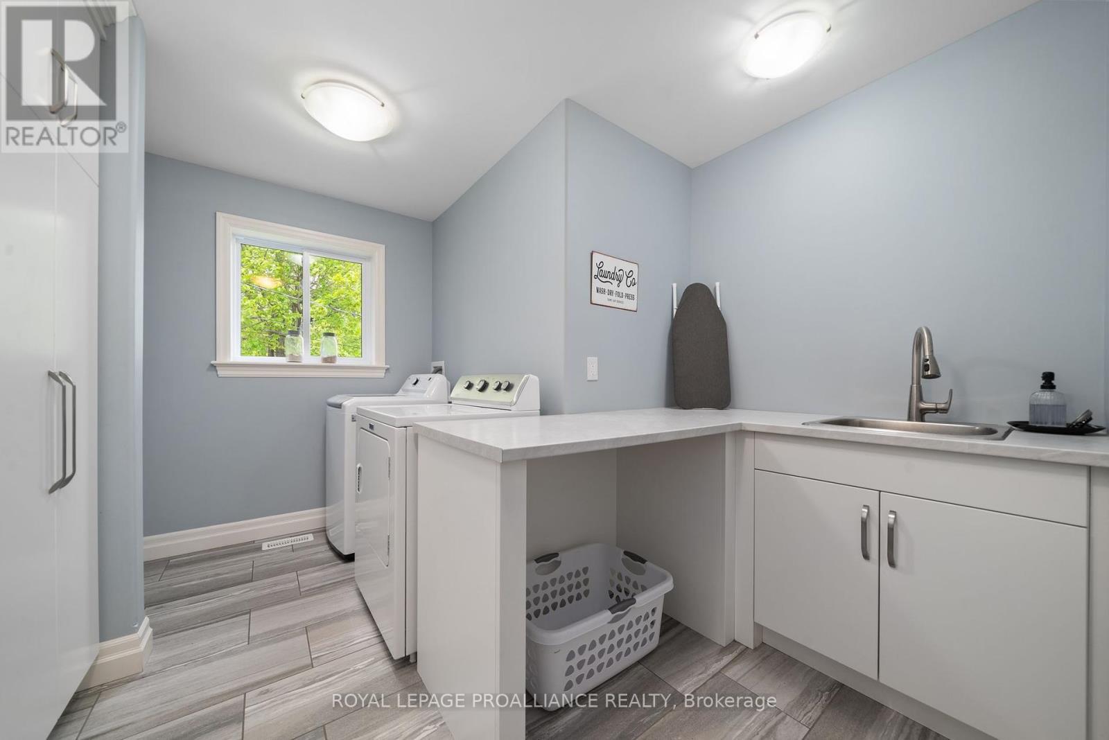 












75 JOHN MEYERS ROAD

,
Quinte West (Sidney Ward),




Ontario
K0K3E0

