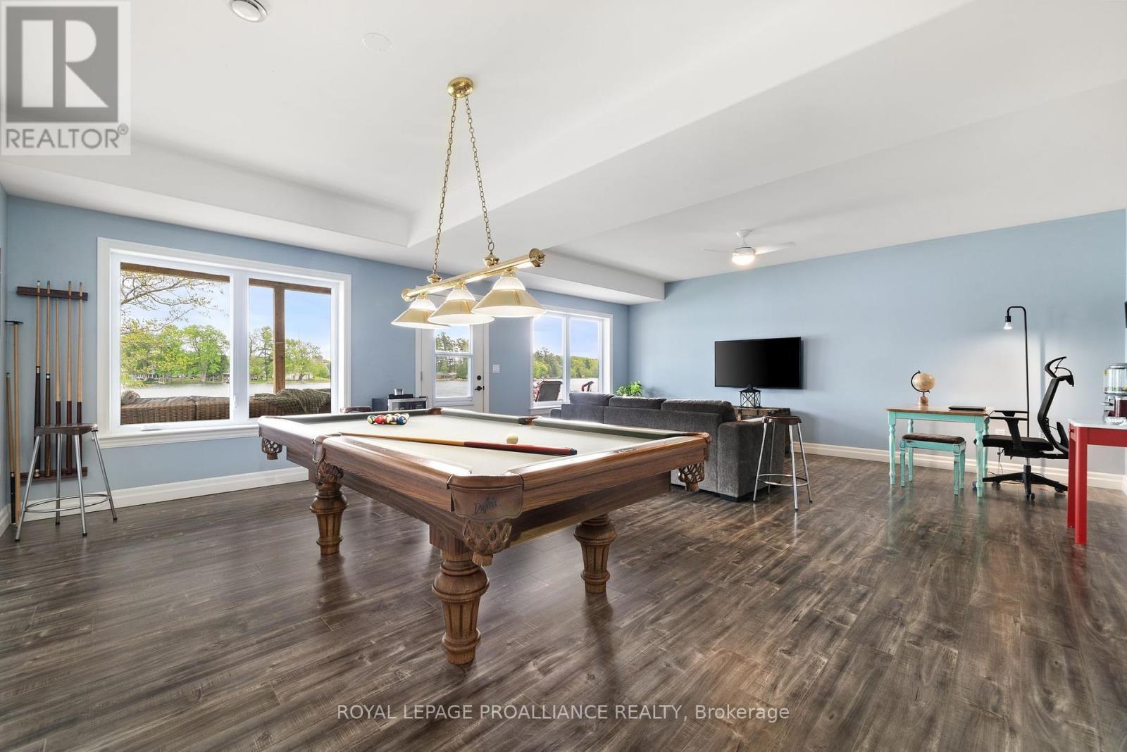 












75 JOHN MEYERS ROAD

,
Quinte West (Sidney Ward),




Ontario
K0K3E0

