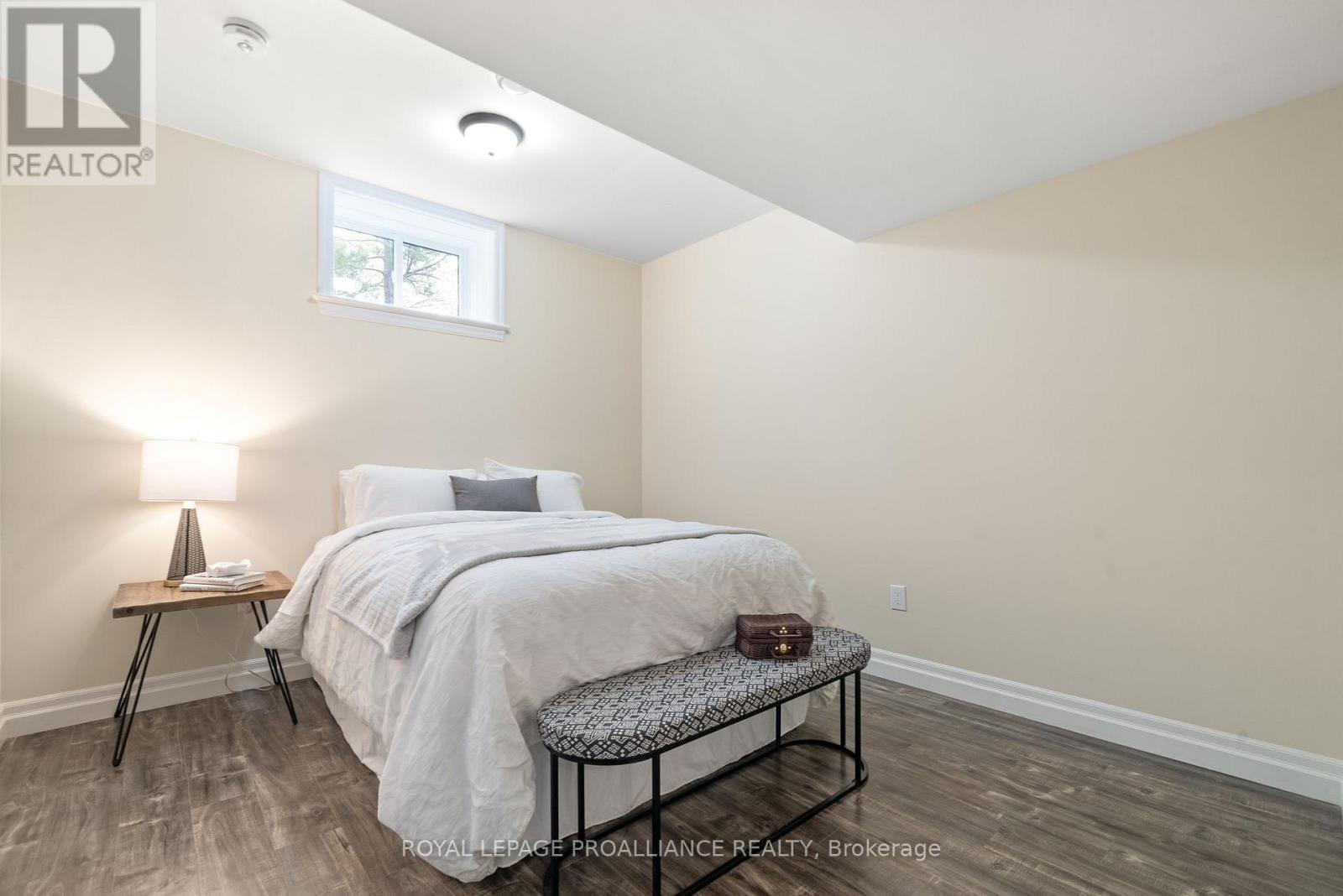 












75 JOHN MEYERS ROAD

,
Quinte West (Sidney Ward),




Ontario
K0K3E0


