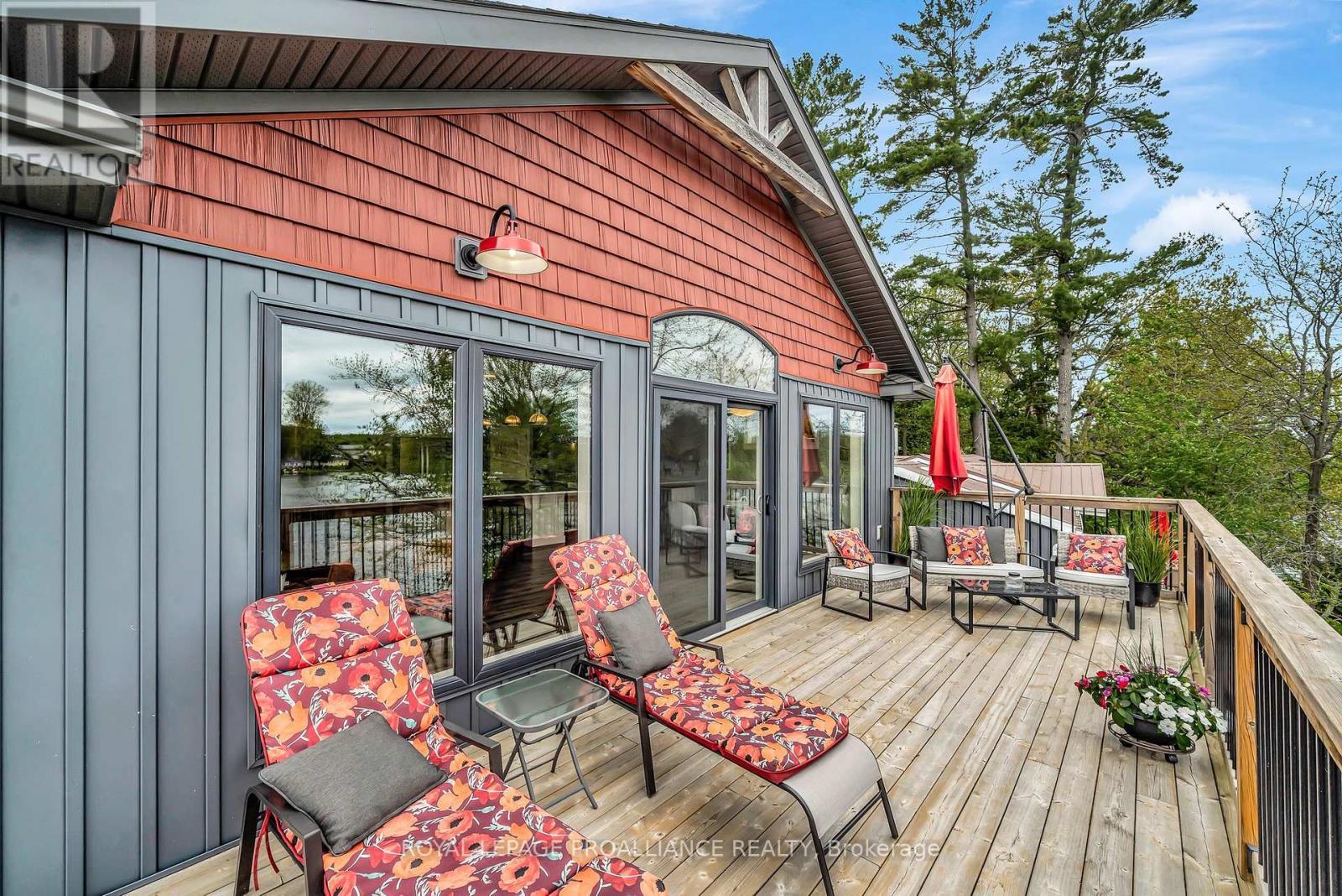 












75 JOHN MEYERS ROAD

,
Quinte West (Sidney Ward),




Ontario
K0K3E0

