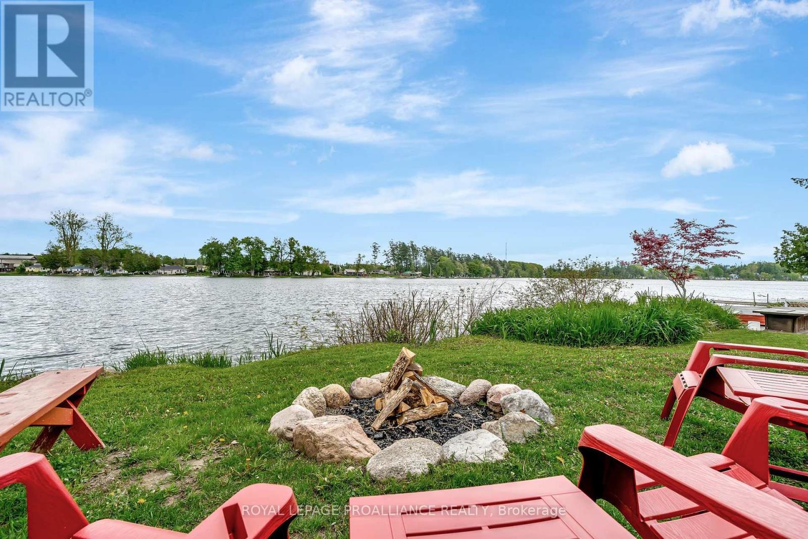 












75 JOHN MEYERS ROAD

,
Quinte West (Sidney Ward),




Ontario
K0K3E0

