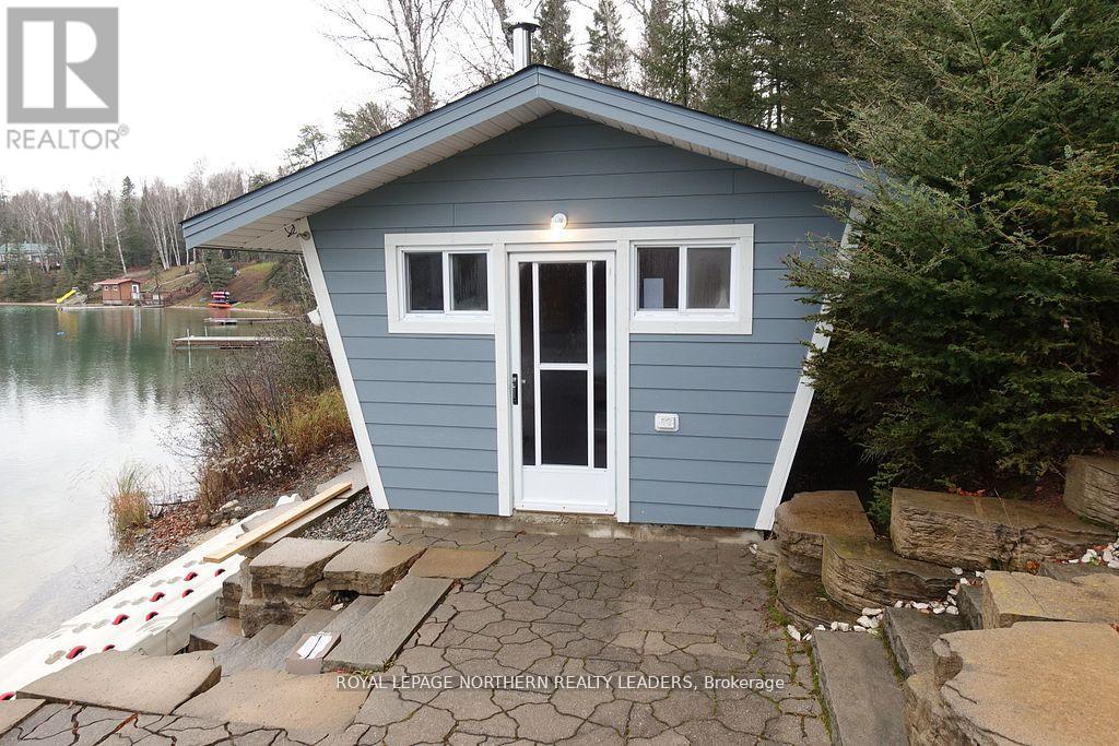 












LOT 3 GIBSON LAKE ROAD

,
Timmins (TM - Outside East),




Ontario
P0N1A0

