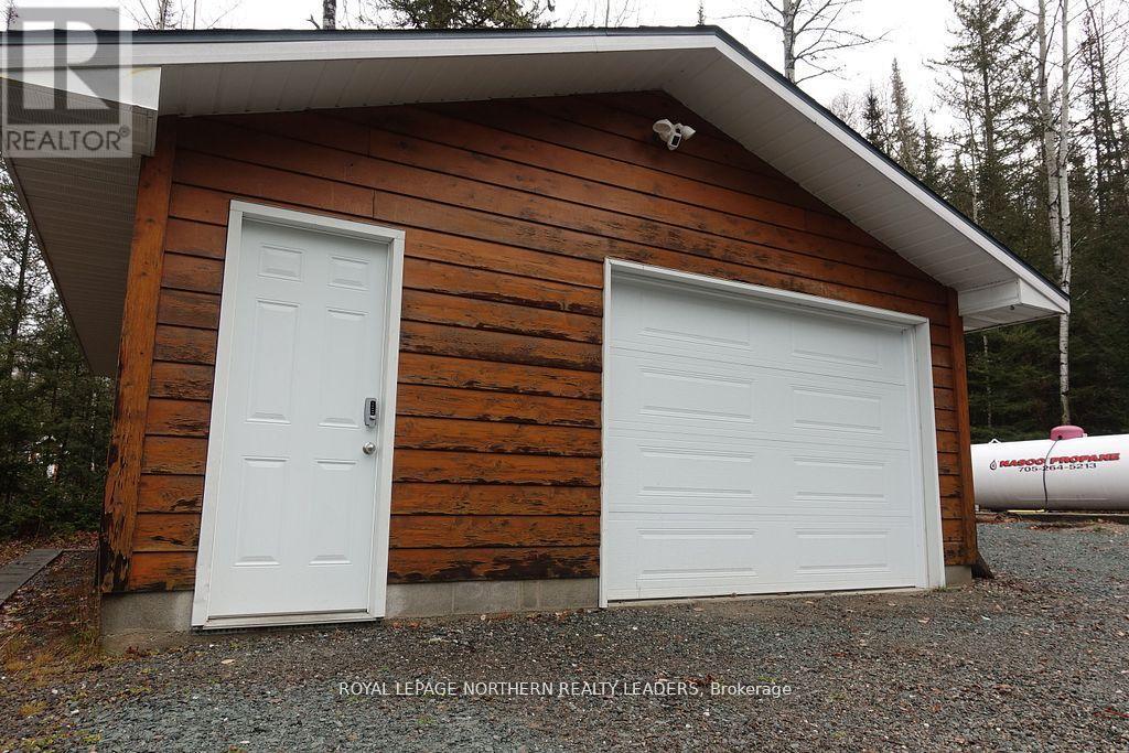 












LOT 3 GIBSON LAKE ROAD

,
Timmins (TM - Outside East),




Ontario
P0N1A0


