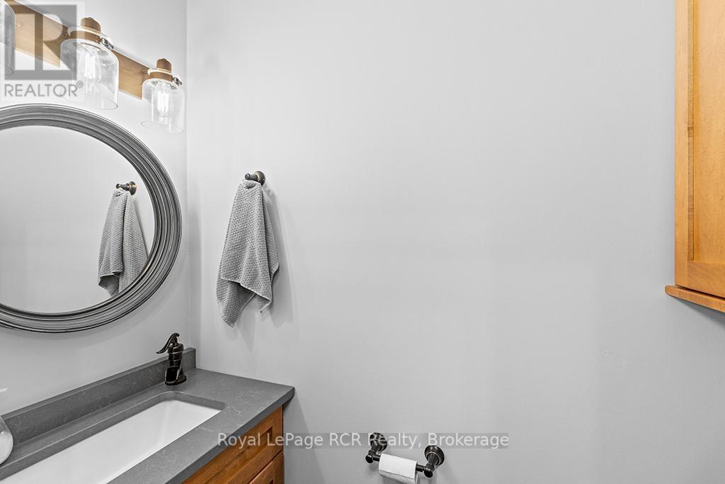












234 NAPOLEON STREET

,
Grey Highlands,




Ontario
N0C1E0

