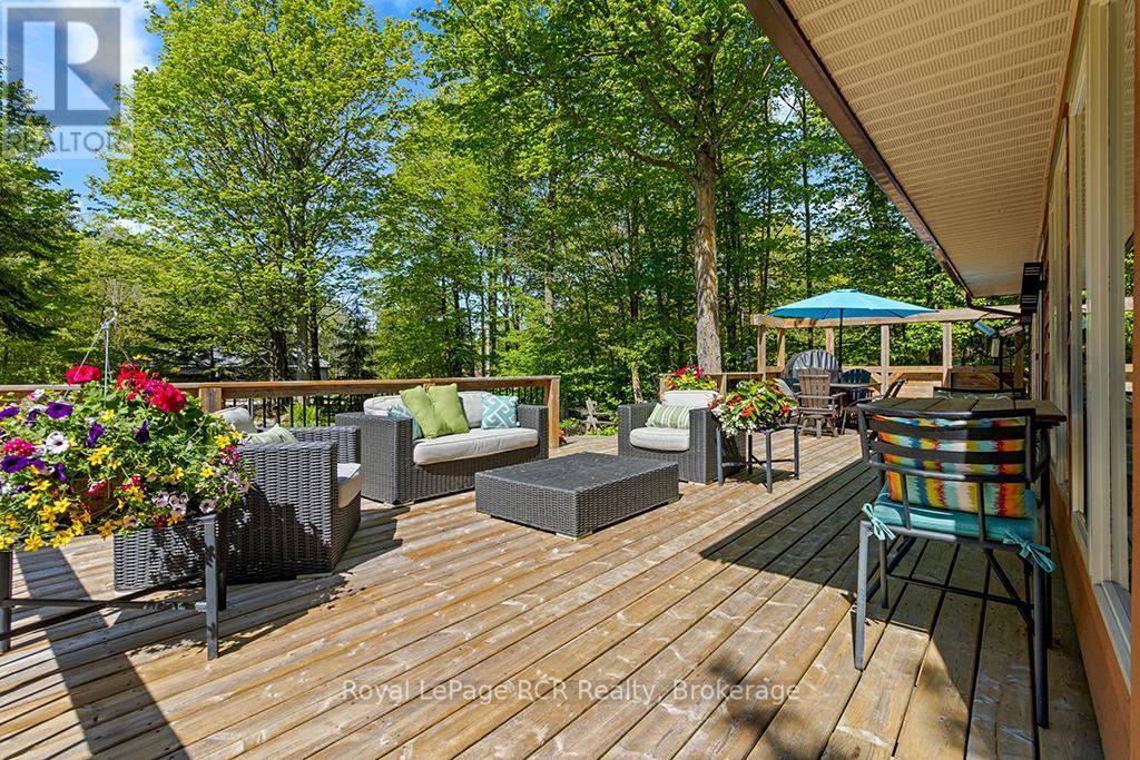 












234 NAPOLEON STREET

,
Grey Highlands,




Ontario
N0C1E0

