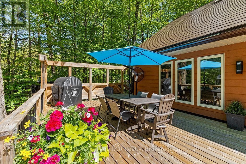 












234 NAPOLEON STREET

,
Grey Highlands,




Ontario
N0C1E0

