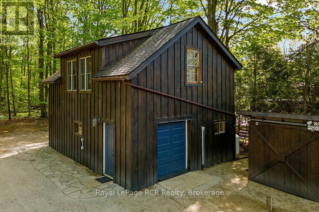 












234 NAPOLEON STREET

,
Grey Highlands,




Ontario
N0C1E0

