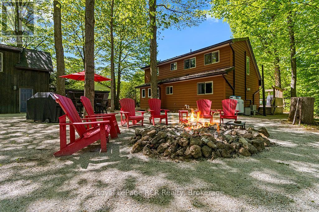 












234 NAPOLEON STREET

,
Grey Highlands,




Ontario
N0C1E0

