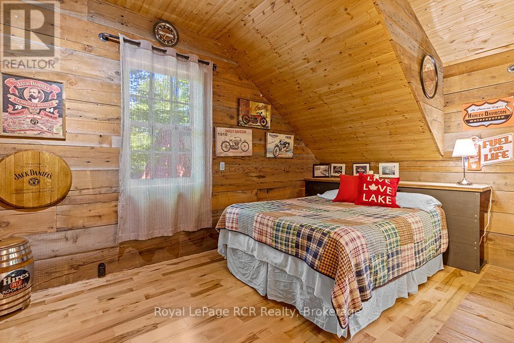 












234 NAPOLEON STREET

,
Grey Highlands,




Ontario
N0C1E0

