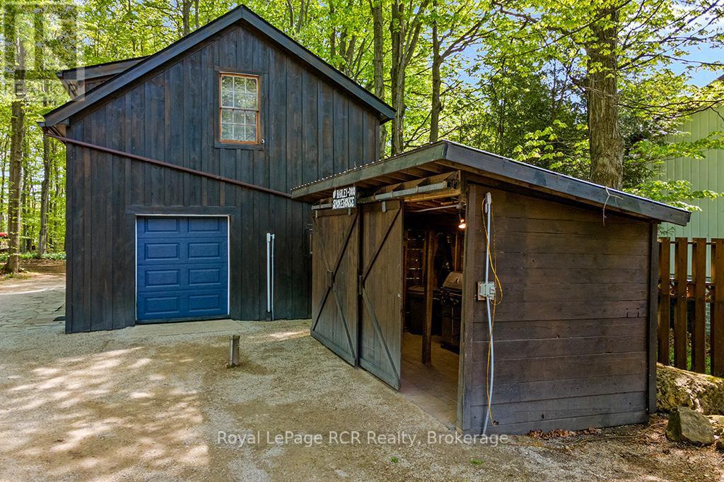 












234 NAPOLEON STREET

,
Grey Highlands,




Ontario
N0C1E0

