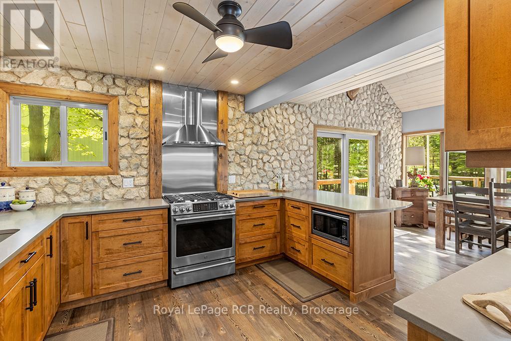 












234 NAPOLEON STREET

,
Grey Highlands,




Ontario
N0C1E0

