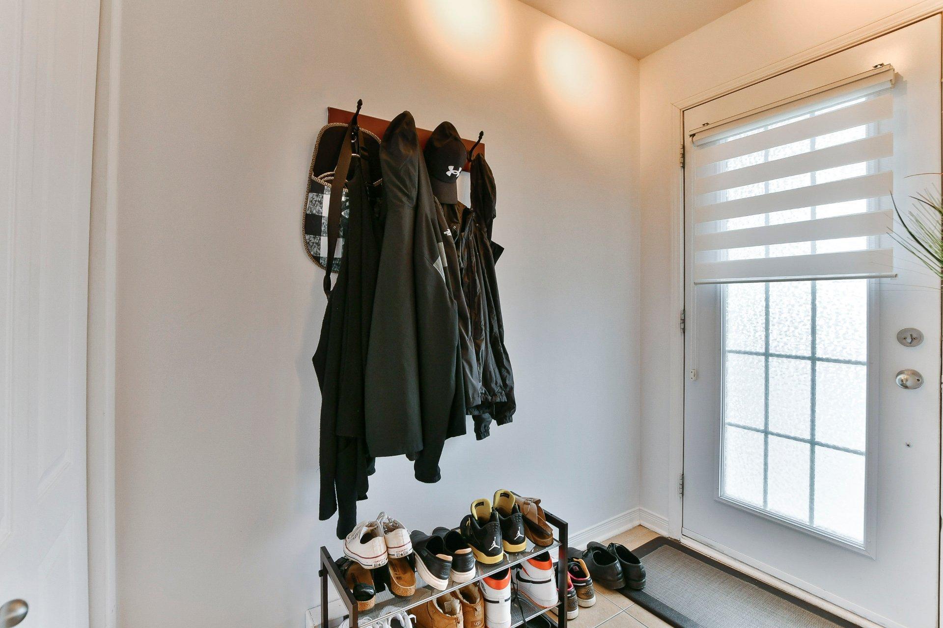 









500

 - 504


Av. de l'Étang

,
Mascouche,




QC
J7K0C6

