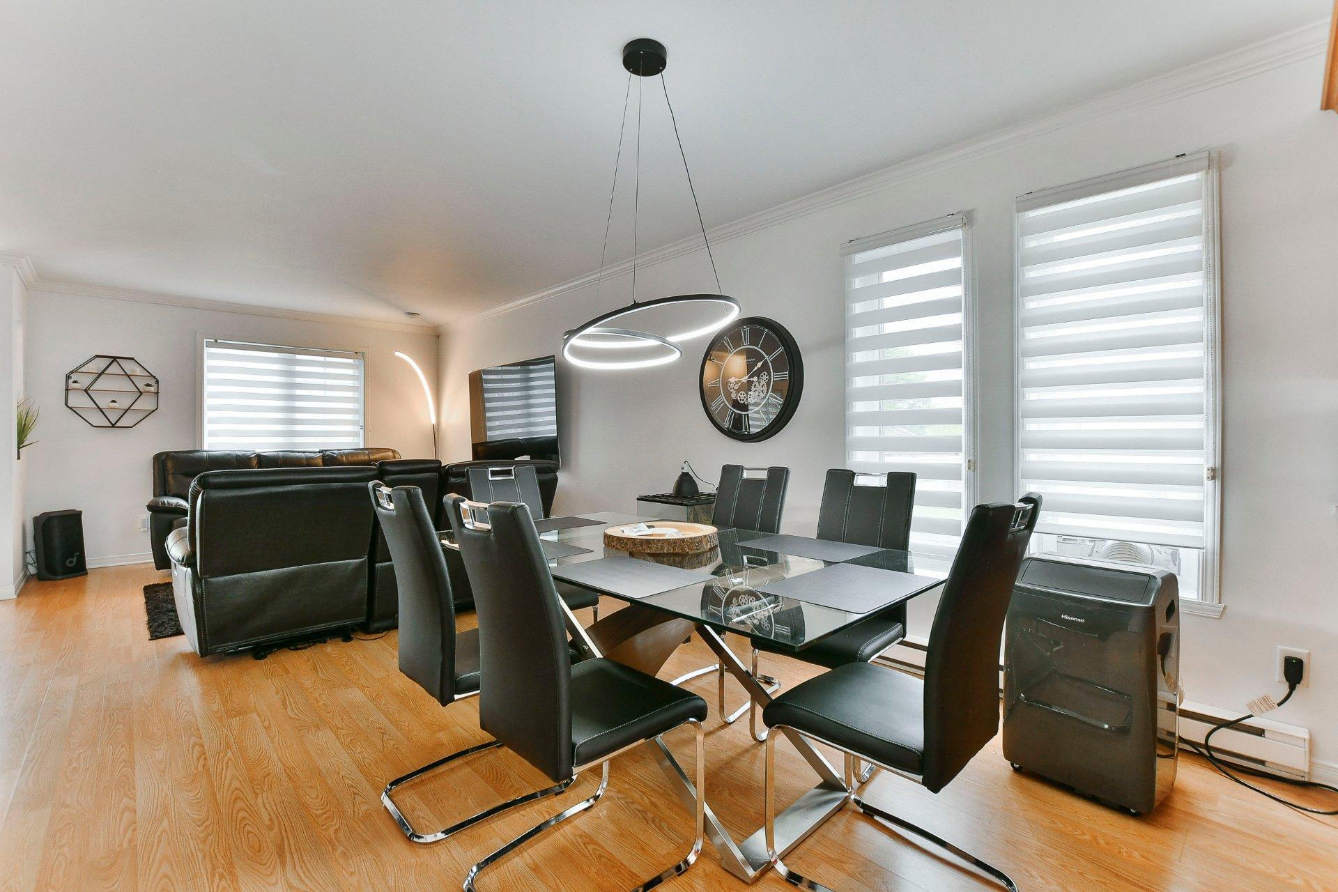 









500

 - 504


Av. de l'Étang

,
Mascouche,




QC
J7K0C6

